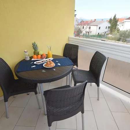 Adlitika Малинска