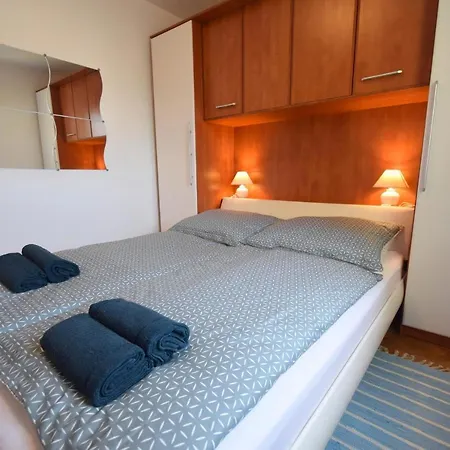 Adlitika Малинска