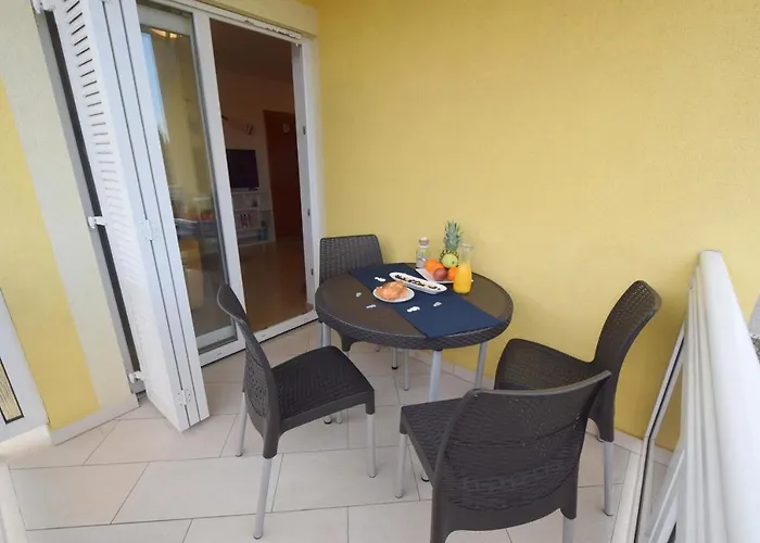 Apartament Adlitika *