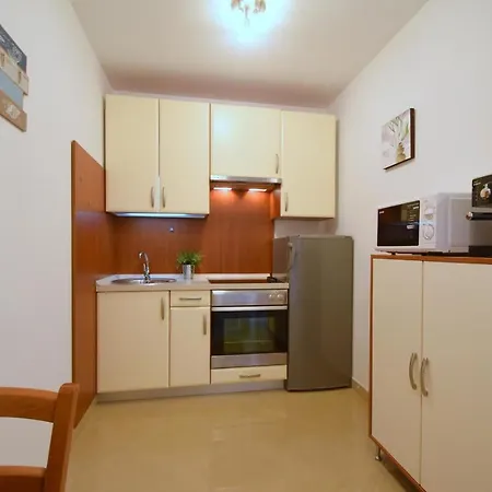 Adlitika Apartment