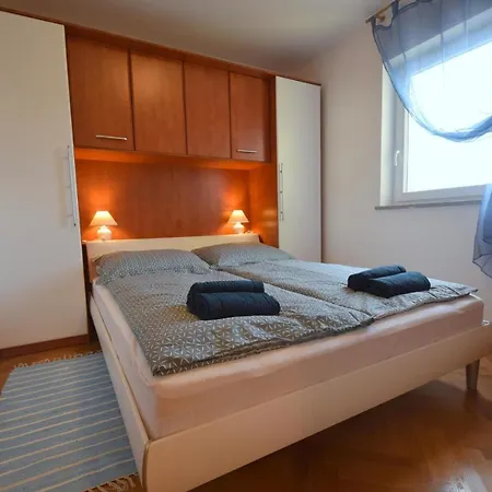 Apartment Adlitika *